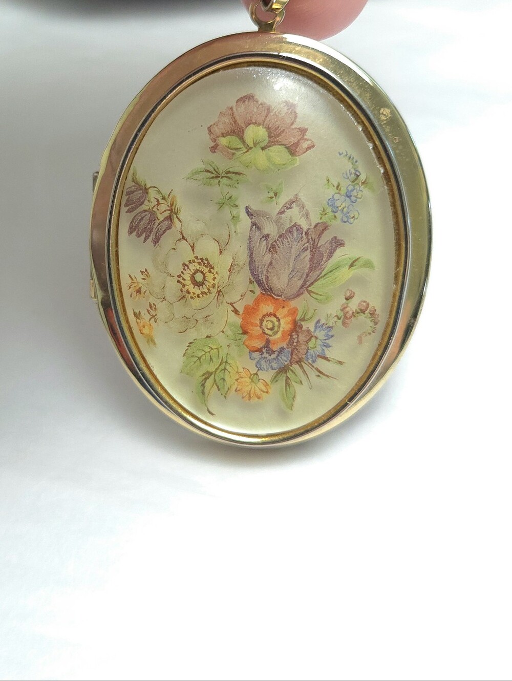 Vintage Hand Painted Wild Flower Gold Tone Locket Pendant Large Oval Locket